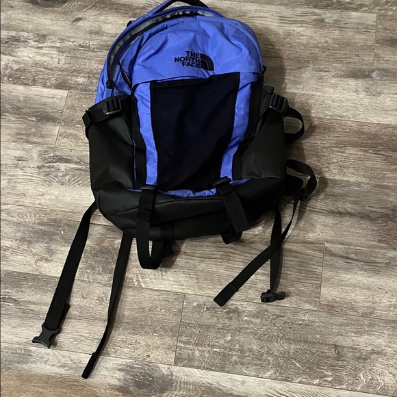 The North Face Men's Backpack in Black and Blue - Picture 1 of 8